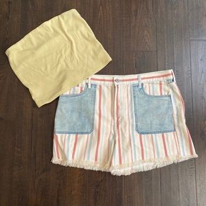 American Eagle Striped Mom Shorts